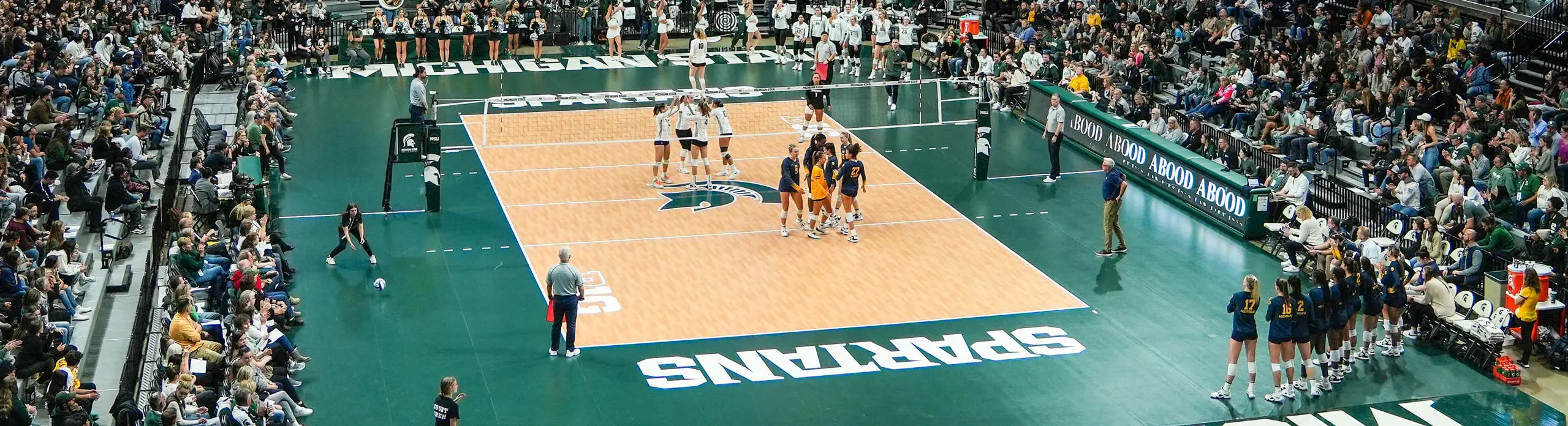 Full arena during a volleyball game